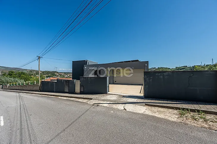 main-listing-picture-0