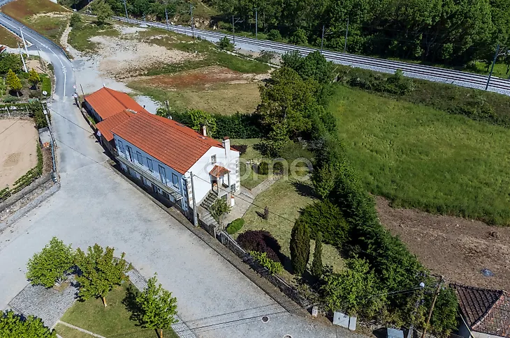 main-listing-picture-0