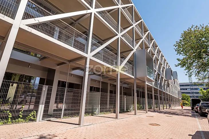 main-listing-picture-0