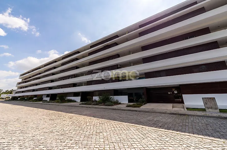 main-listing-picture-0
