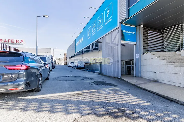 main-listing-picture-0
