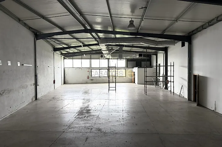 main-listing-picture-0