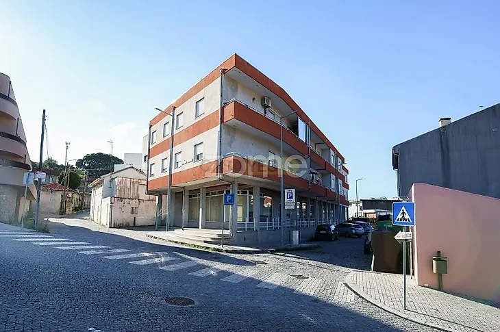 main-listing-picture-0