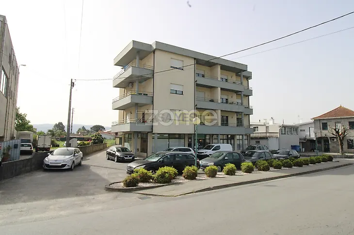 main-listing-picture-0