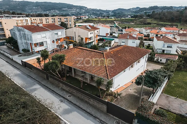 main-listing-picture-0