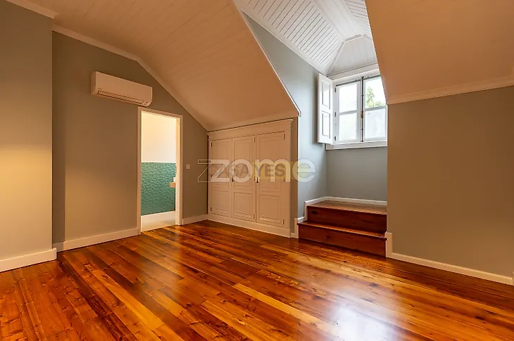 main-listing-picture-0