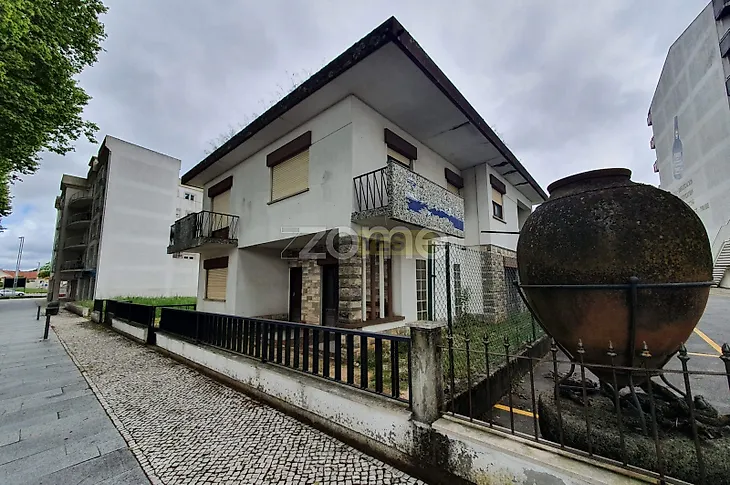 main-listing-picture-0