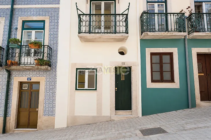 main-listing-picture-0