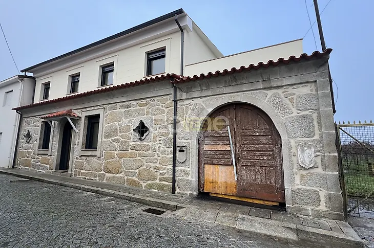 main-listing-picture-0