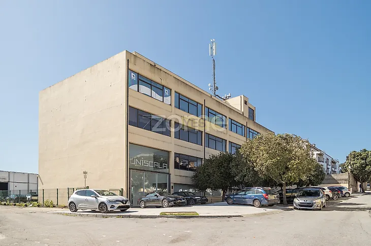 main-listing-picture-0