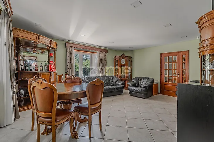 main-listing-picture-0