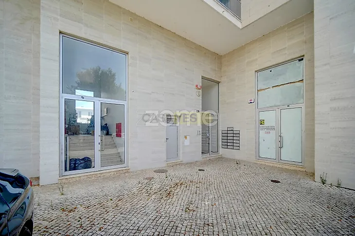 main-listing-picture-0