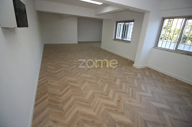 main-listing-picture-0