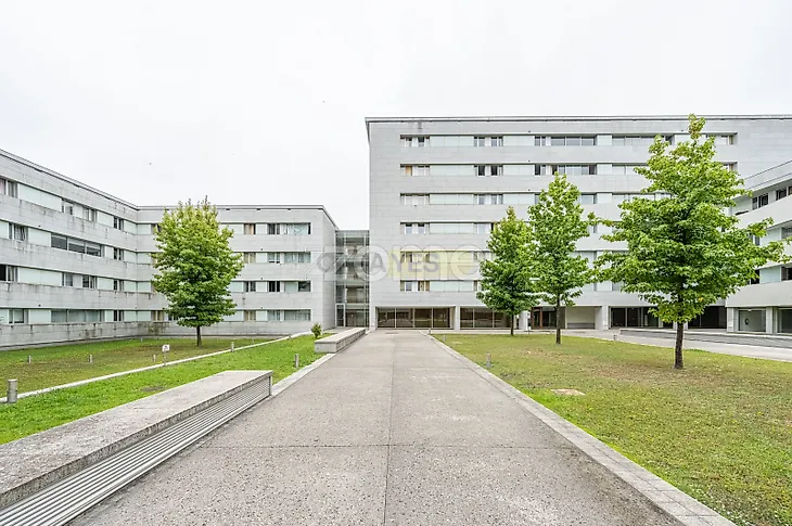 main-listing-picture-0