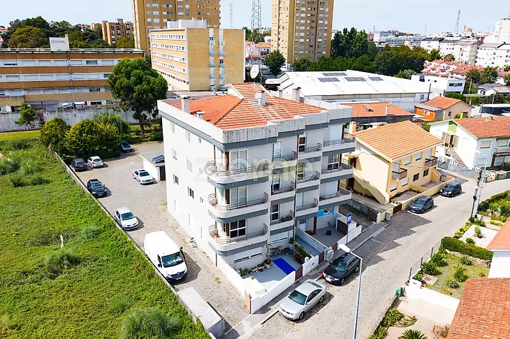 main-listing-picture-0