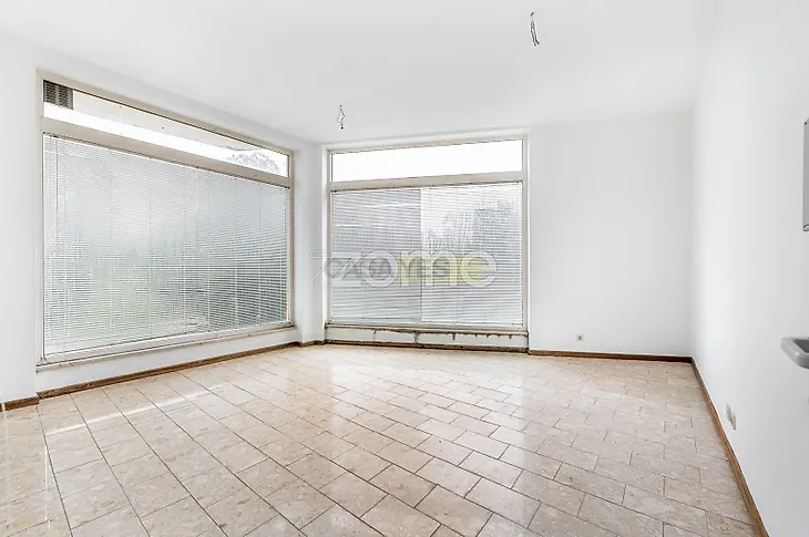 main-listing-picture-0