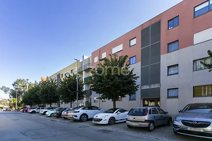 main-listing-picture-0