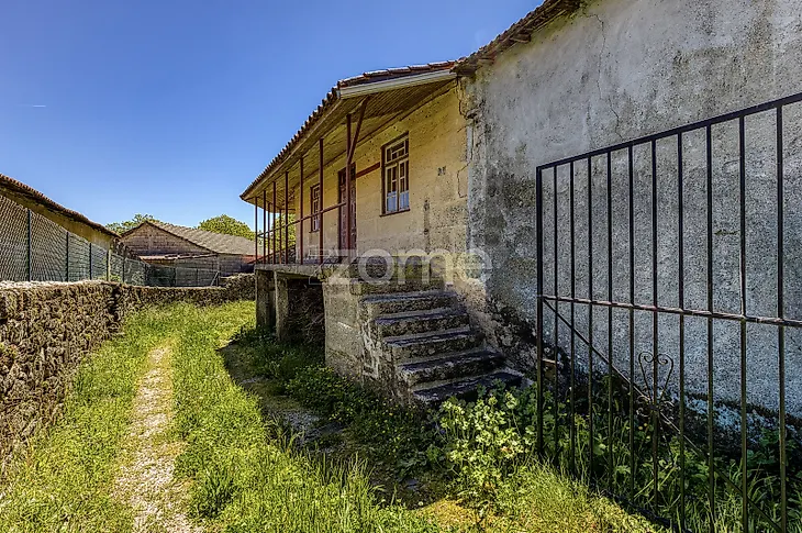 main-listing-picture-0