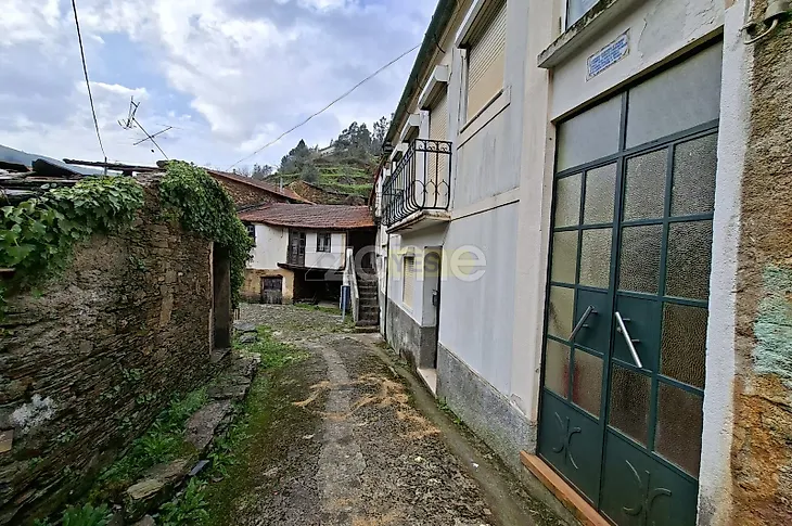 main-listing-picture-0