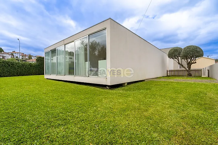main-listing-picture-0