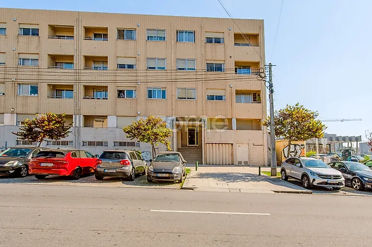 main-listing-picture-0
