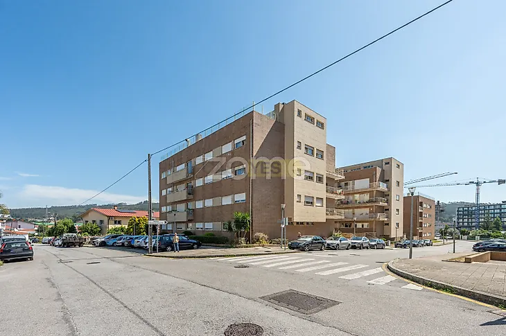 main-listing-picture-0