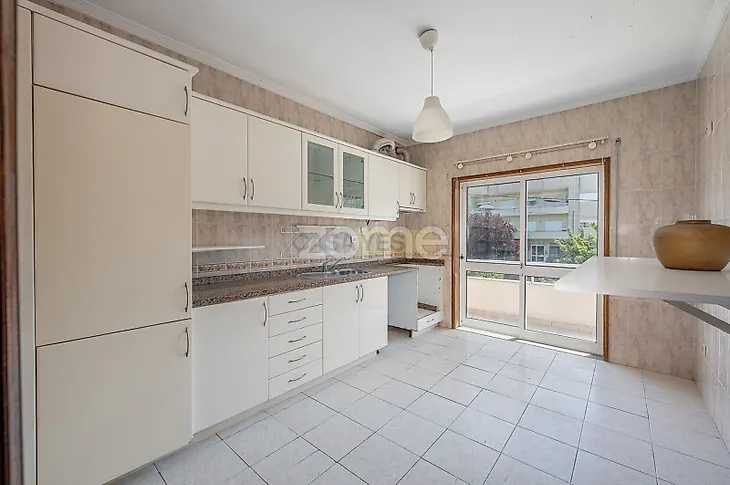 main-listing-picture-0