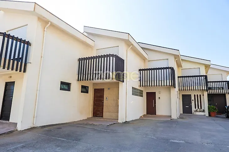 main-listing-picture-0