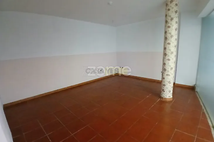main-listing-picture-0