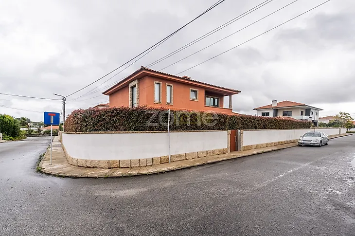 main-listing-picture-0