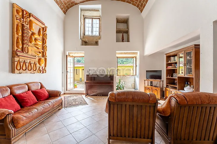 main-listing-picture-0