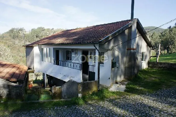 main-listing-picture-0