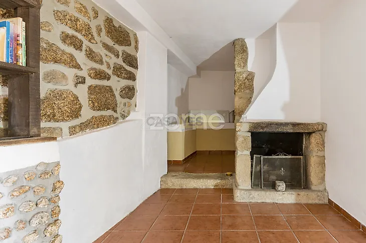 main-listing-picture-0