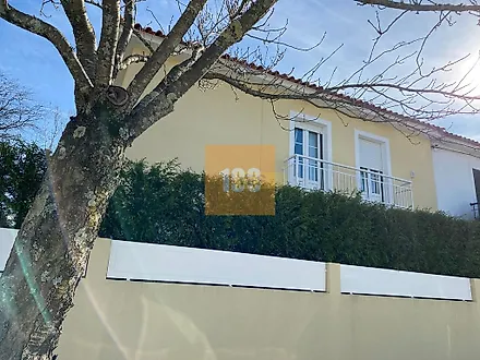 image-3YCnxaOmbTk-0