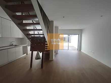 image-BVX6ImSIw8p-0