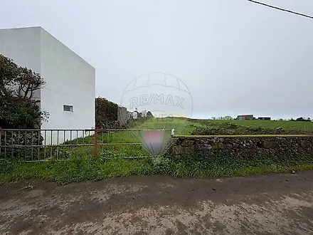 image-7ifKsaWD4mV-0