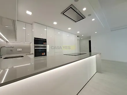 image-AEwmsYwTiRS-0