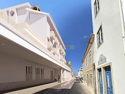 image-KxgzabLRQjI-0