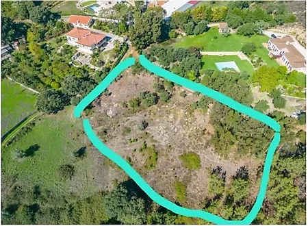 Land for sale in Loures, Portugal — €165,000