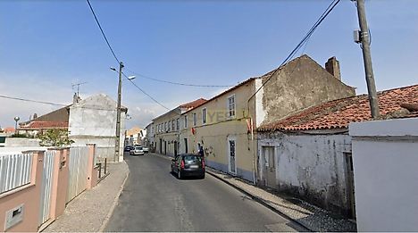 image-EmI7pYVLaKr-0