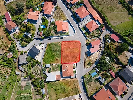 Land for sale in Marco de Canaveses, Portugal — €90,000