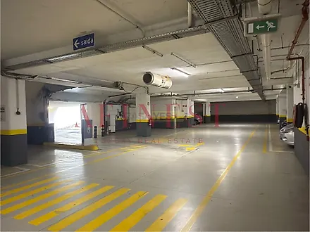 image-8ObBDCSGzTd-0