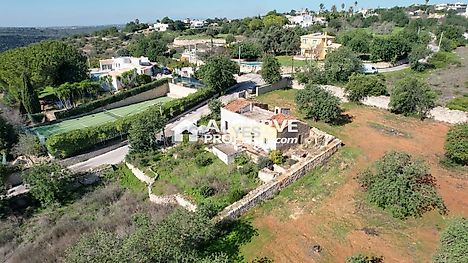 Land for sale in Loulé, Portugal — €599,000