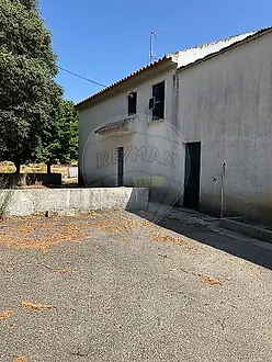 image-DyxOLeNREXO-0