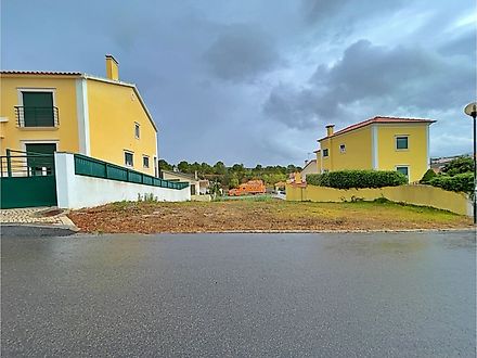 Land for sale in Torres Vedras, Portugal — €100,000
