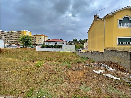 Land for sale in Torres Vedras, Portugal — €100,000