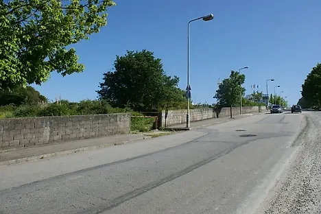 image-GKBxEhbsu2S-0