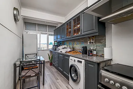 image-8xrwVRc8qfu-0