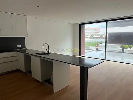 image-2kifuttAZgW-0