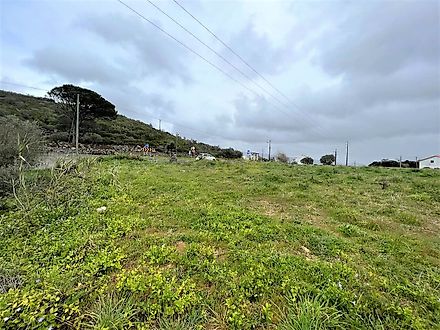 Land for sale in Porto de Mós, Portugal — €104,000